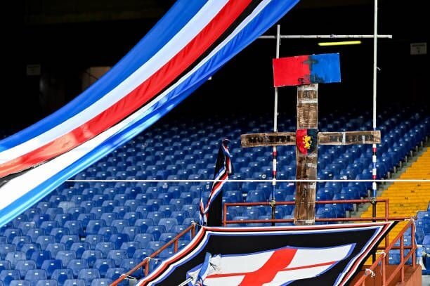 حمل تابوت دشمن دیرینه، انتقامی پس از ۱۱ سال/عکس