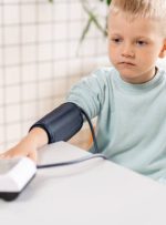 فشار خون بالا چگونه بر سلامت کودکان تاثیر می‌گذارد؟