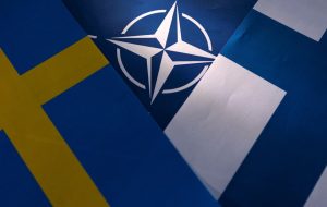 فنلاند و سوئد سلاح گرم و ضدتانک می‌خرند