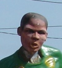 مجسمه باورنکردنی ستاره اسبق بارسلونا/عکس