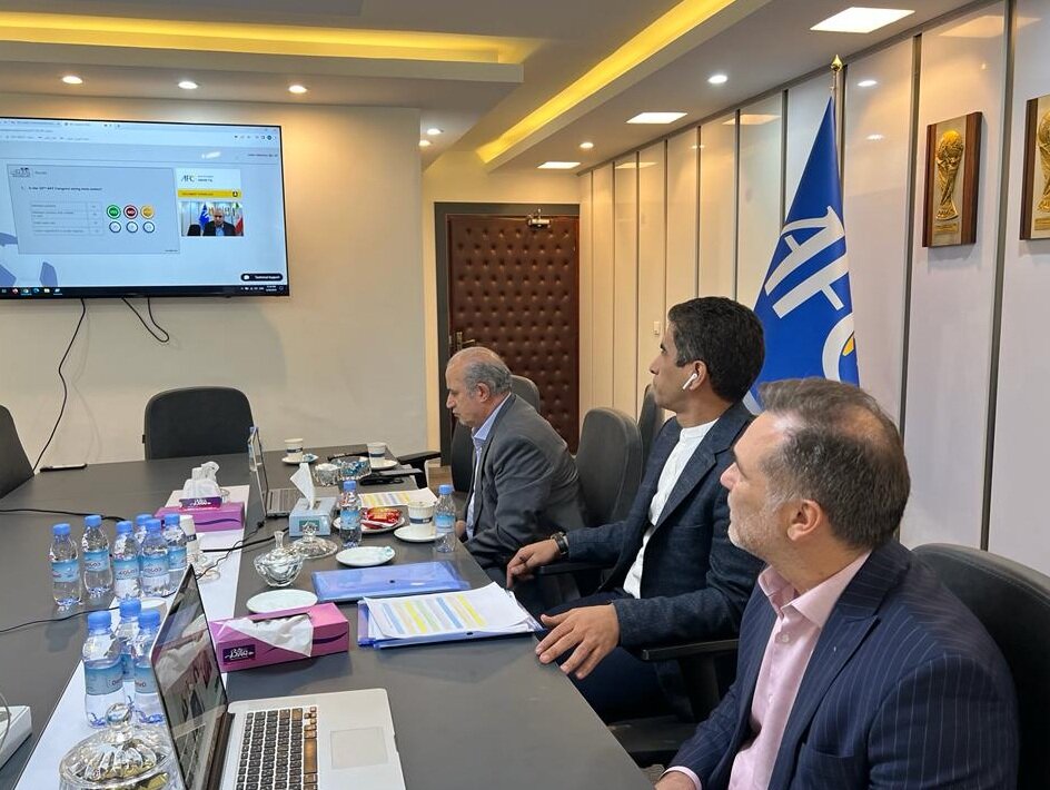 مهدی تاج دوباره در فدراسیون فوتبال!/عکس