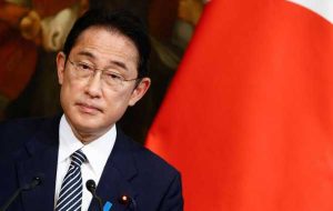 نخست‌وزیر ژاپن می‌گوید پرتاب موشک کره شمالی نشان‌دهنده افزایش تنش در شرق آسیا است
