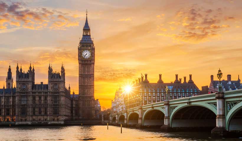 عکس برج ساعت لندن در مقاله کار در انگلیس