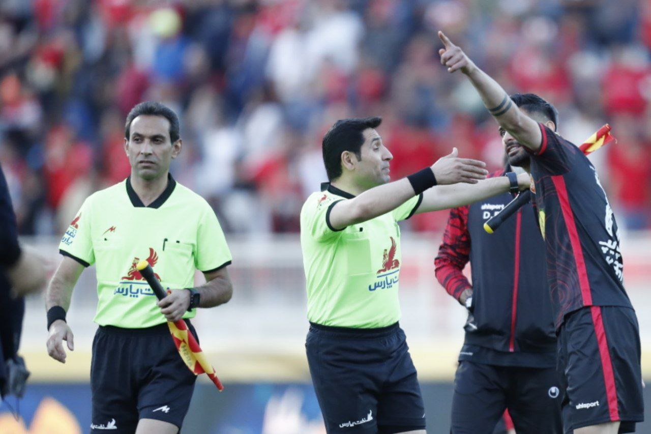 کارشناسی قطع و تعطیلی بازی تراکتور - پرسپولیس