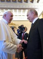 کرملین می گوید هیچ توافقی در مورد دیدار احتمالی پوتین و پاپ فرانسیس حاصل نشده است