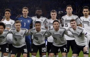 علت پوشیدن پیراهن تیم ملی زنان آلمان توسط مردان چه بود؟/عکس علت پوشیدن پیراهن تیم ملی زنان آلمان توسط مردان چه بود؟/عکس