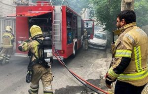 ۱۱۲ مجروح درپی حادثه آتش سوزی کارخانه فیروزآباد ۱۱۲ مجروح درپی حادثه آتش سوزی کارخانه فیروزآباد