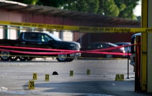 ادامه سریال خشونت در آمریکا؛ ۲ کشته و ۵ زخمی در تیراندازی به مهمانی خانوادگی