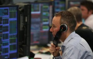 DAX، DJI و FTSE به‌عنوان دارایی‌های ریسکی که نفس می‌کشند، فشار بیشتری می‌دهند