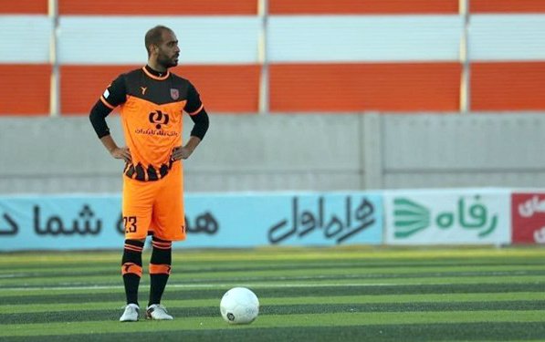 اگر او استقلالی است پس من هم مدیر بارسا هستم!/عکس