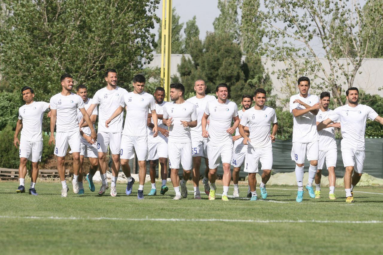 این کسی است که باید سرمربی استقلال باشد!