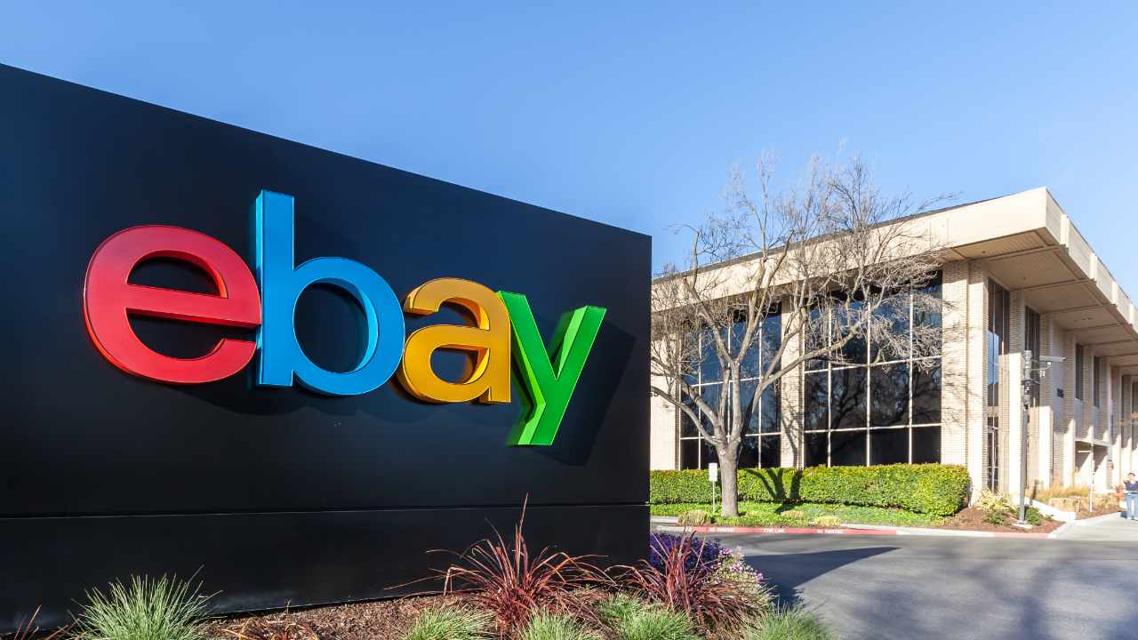 برنامه های علامت تجاری فایل های Ebay که طیف گسترده ای از خدمات متاورس، NFT را پوشش می دهند