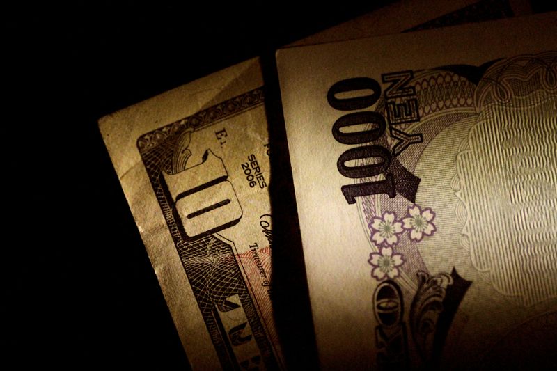 دلار به 135 ین رسید زیرا بازدهی ایالات متحده هر روز بالاتر رفت