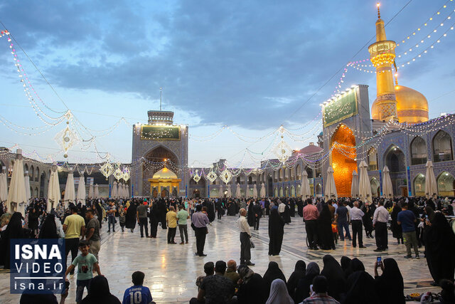 ویدئو / حال و هوای حرم رضوی در آستانه میلاد امام رضا (ع) ویدئو / حال و هوای حرم رضوی در آستانه میلاد امام رضا (ع)