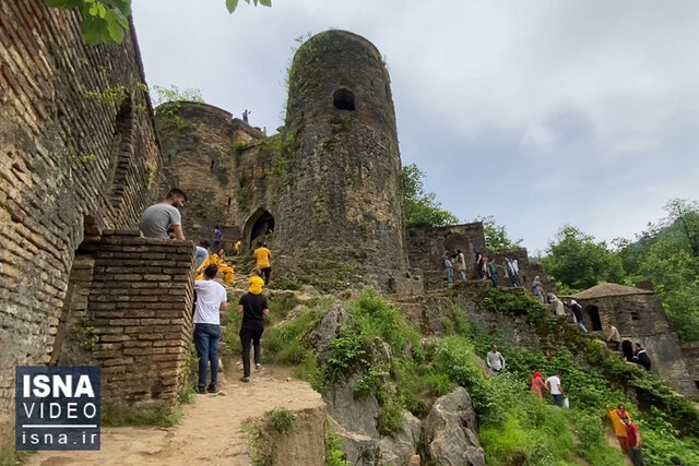 ویدئو / قلعه رودخان، پا در جنگل و سر در آسمان ویدئو / قلعه رودخان، پا در جنگل و سر در آسمان