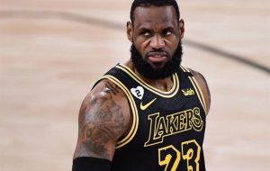 پادشاه یک میلیارد دلاری – خبرآنلاین