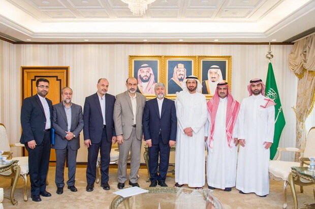 گفت‌وگوی ایران و عربستان درباره سهمیه حج ایران، ‌عمره و گرانی