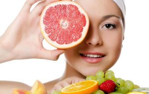 ۲۱ میوه ای که برای پوست شما معجزه می کند