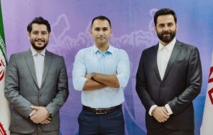 مدافع باتجربه سپاهان به هوادار پیوست/عکس مدافع باتجربه سپاهان به هوادار پیوست/عکس