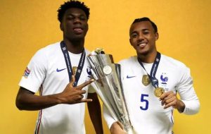 خرید جدید رئال مادرید و تبریک ویژه به خرید جدید بارسلونا/عکس