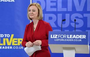 Liz Truss از Frost، Braverman در رسانه مسابقه PM بریتانیا حمایت می کند