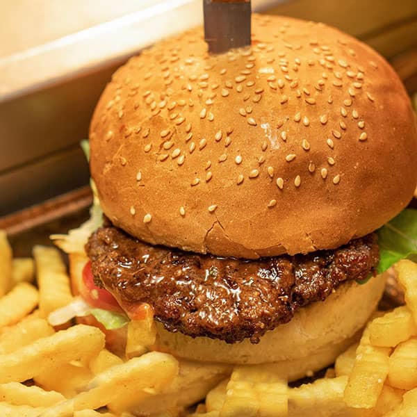 طرز تهیه همبرگر ذغالی مخصوص و خوشمزه به روش بازاری