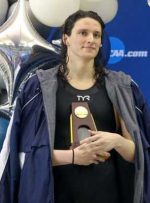 توماس زن ترنس شنا نامزد جایزه زن سال NCAA شد