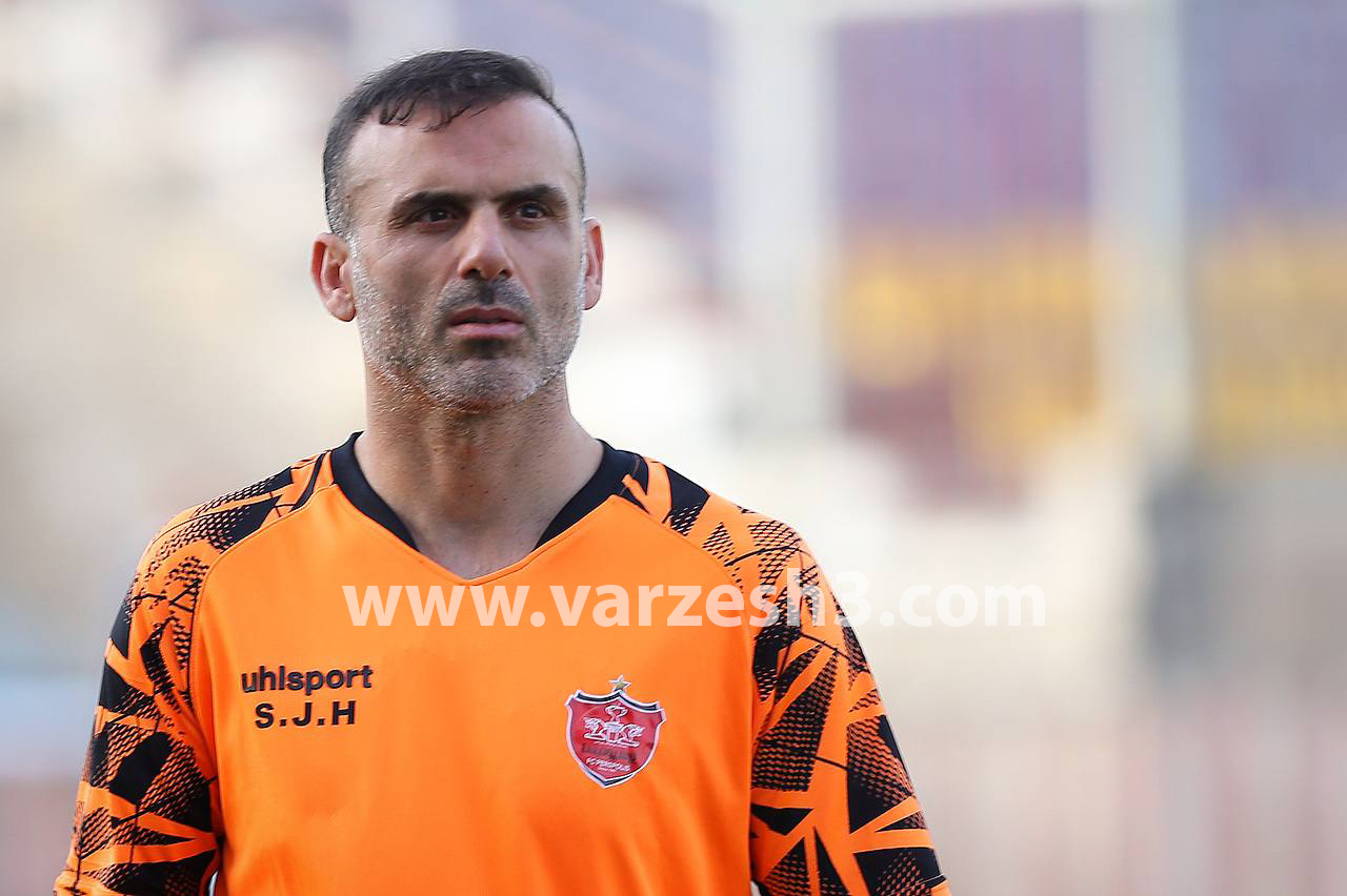 سیدجلال بازوبند کاپیتانی را به چه کسی داد؟/عکس