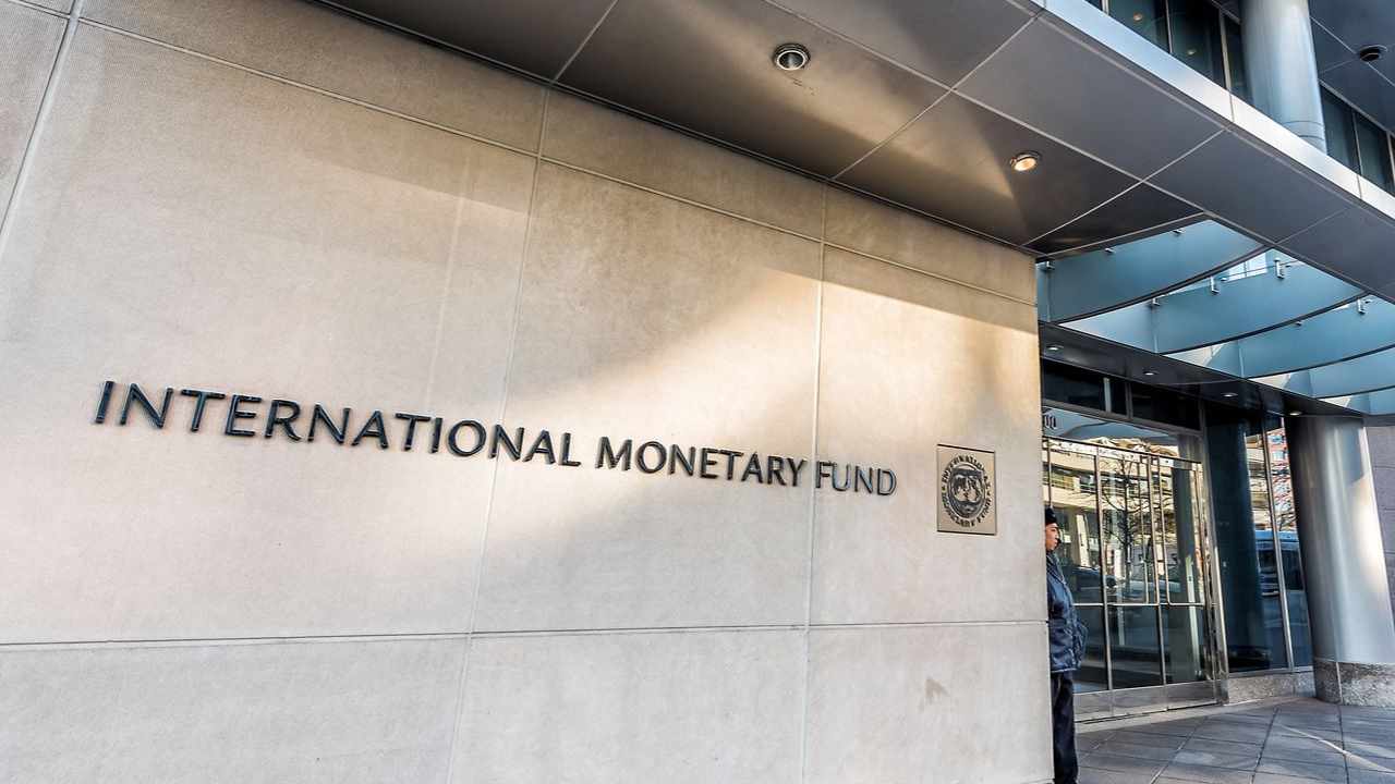 صندوق بین‌المللی پول درباره فروش بیشتر کریپتو و شکست سکه‌های بیشتر هشدار داد