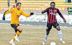 همسرم گفت به استقلال گل نزدی به خانه نیا!