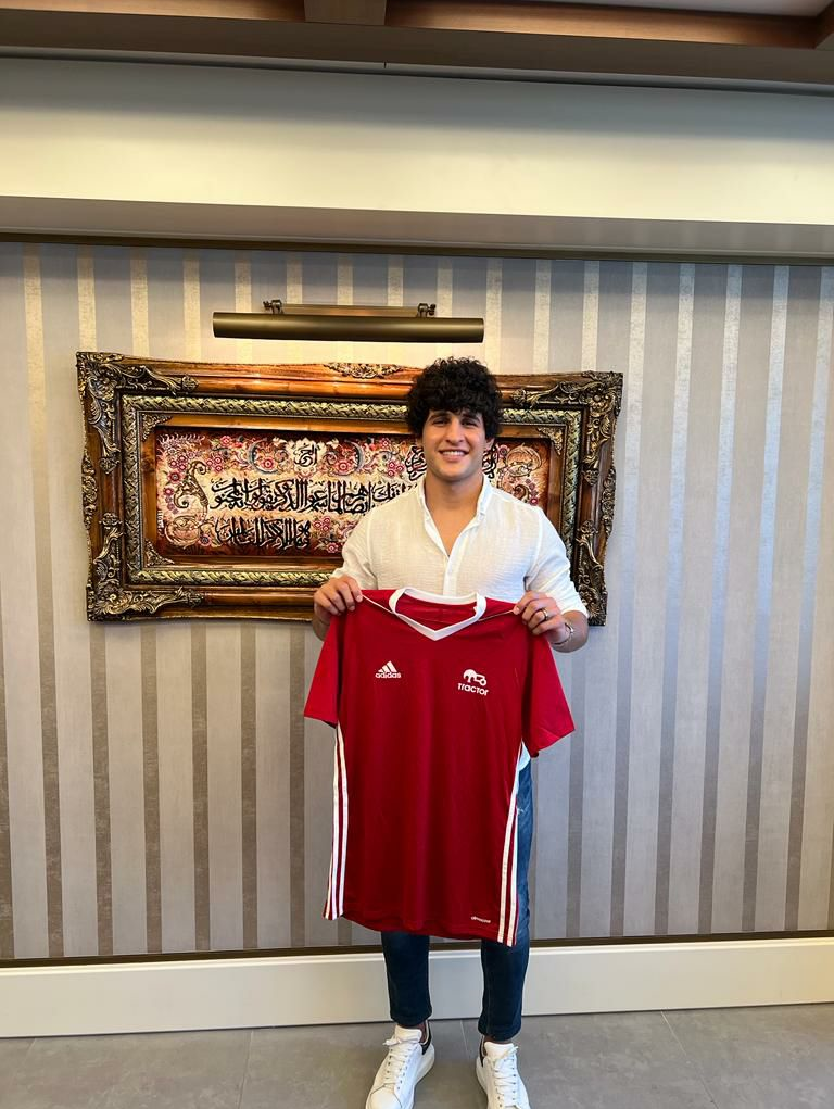 پدبده عراقی رسماً به تراکتور پیوست/عکس