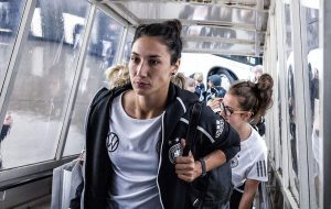 مدال نقره یورو فوتبال خانم‌ها بر گردن یک ایرانی!/عکس