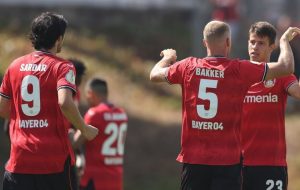 استقبال شگفت‌انگیز از سردار آزمون و رفقا/عکس