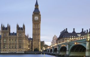 گروه پارلمانی بریتانیا تحقیقات رمزنگاری را برای تشکیل توصیه‌های خط‌مشی آغاز می‌کند