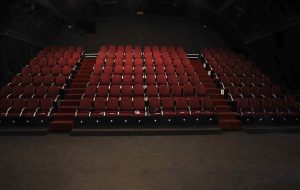 چراغ‌ها را ما روشن نگه می‌داریم