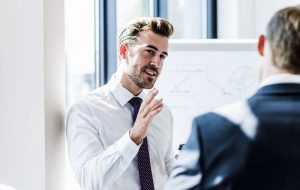 حاضرجوابی حرفه ای و محترمانه چطوری باید باشه؟ حاضرجوابی حرفه ای و محترمانه چطوری باید باشه؟