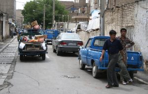 مردان این محله مزدا دوست دارند!