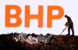 BHP باید هزینه بیشتری برای EV، فلزات انرژی پاک بپردازد، زیرا به تجارت باز می گردد