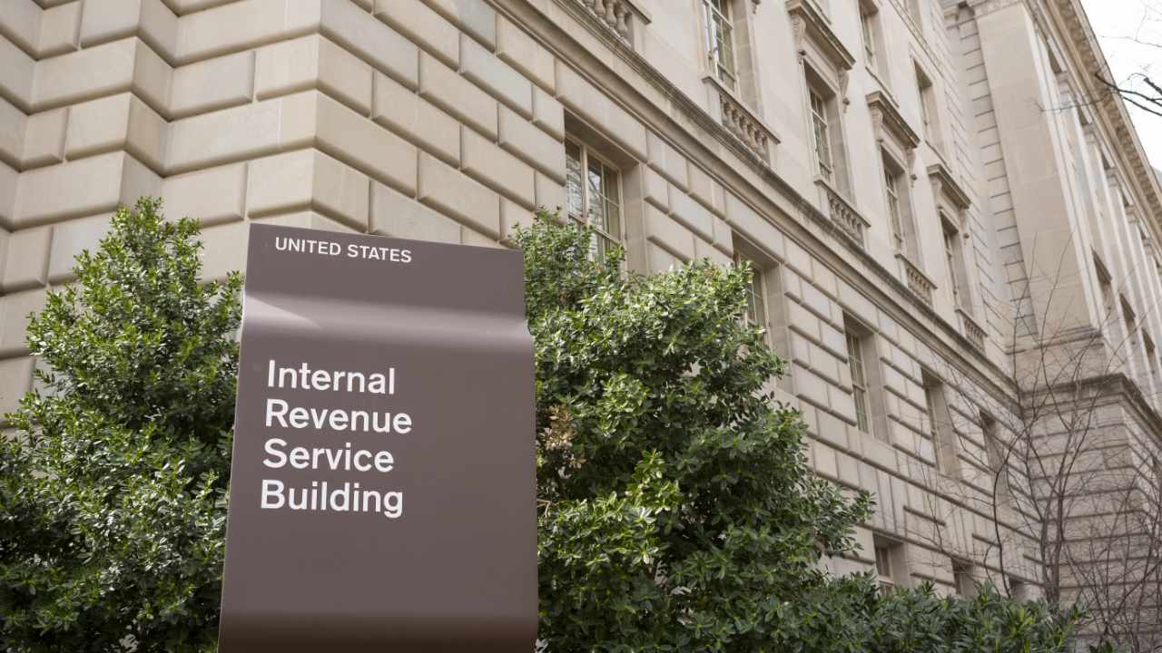 IRS سؤالات رمزنگاری را در فرم مالیاتی گسترش می دهد