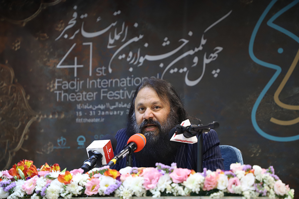 کوروش زارعی