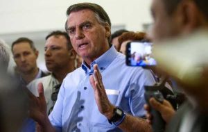 بولسونارو می‌گوید اگر «پاک و شفاف» باشد به نتیجه انتخابات برزیل احترام خواهد گذاشت.