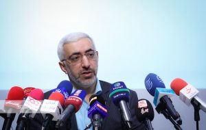 ثبات تصمیمات دولتی حفظ شود/وزیران اثر تصمیماتشان بر بورس را بسنجند