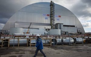 حمله مجدد به بزرگترین نیروگاه اتمی اروپا/مسکو: حمله به زاپروژیا جهان را به “چرنوبیل ۲” می‌کشاند