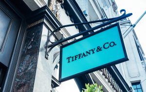 خرده‌فروش لوکس Tiffany & Co آویزهای کریپتوپانک جواهراتی مرتبط با NFT را اعلام می‌کند – بلاک چین بیت‌کوین نیوز
