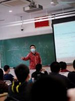 شانگهای از اول سپتامبر همه مدارس را با آزمایش روزانه کووید بازگشایی می کند