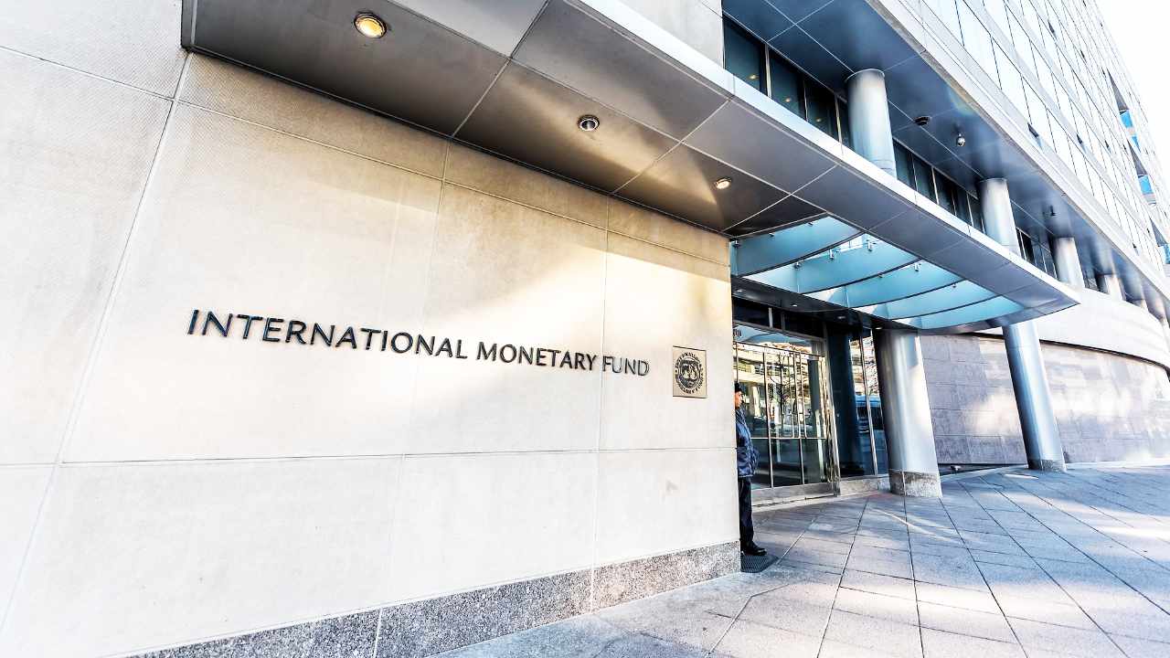 صندوق بین المللی پول: بازده و نوسانات همبستگی بین بیت کوین و بازارهای سهام آسیا به طور قابل توجهی افزایش یافته است