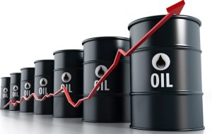 قدرت‌نمایی نفت در برابر کاهش ارزش دلار