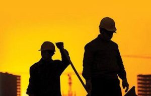 مقایسه جالب دستمزد کارگران در ایران و کره جنوبی/ کاهش عجیب دستمزد کارگران در ۱۰ سال اخیر