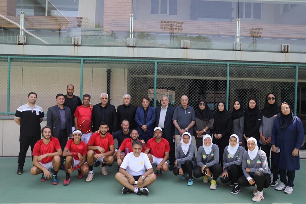 وزیر ورزش در اردوی تیم‌های ملی تنیس/ عکس