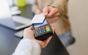 چه کالاهایی از مالیات بر ارزش افزوده معافند؟